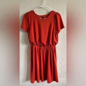 Ann Taylor woman’s orange red elastic dress  
Size small
